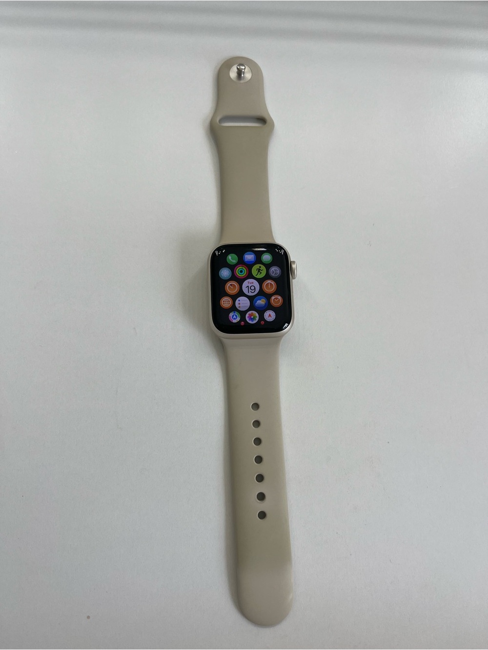 Apple Watch SE (Gen 2) 40mm Starlight Aluminum GPS